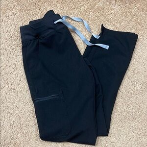 Figs Black Yola Skinny Scrub Pants 2.0